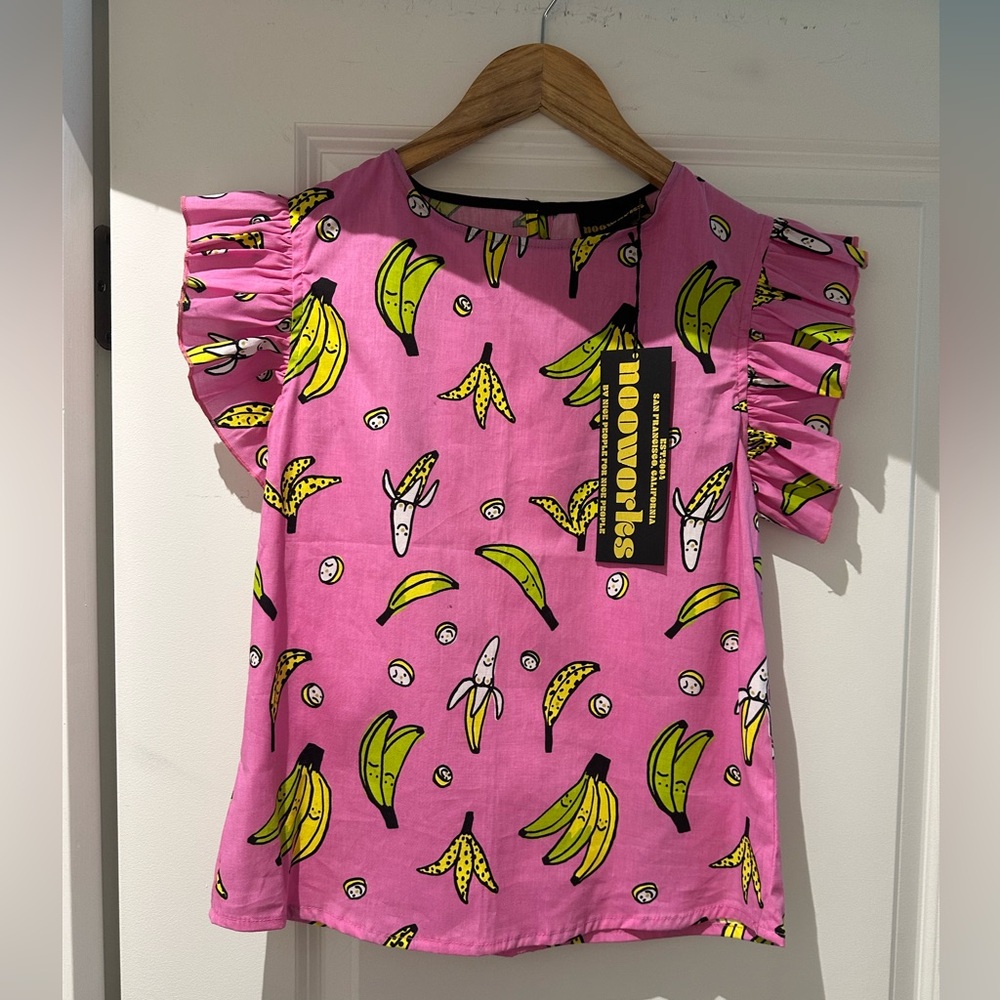 NWT Nooworks Banana Ruffle Top Size XS